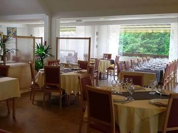 Hostellerie Des Enclos Guimiliau Kültér fotó